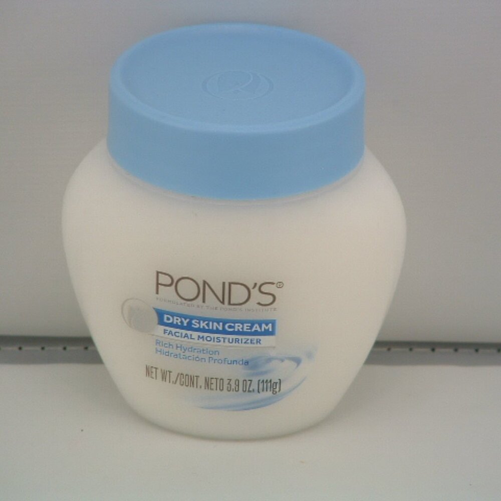 Pond's Dry Skin Cream (3.9 oz)